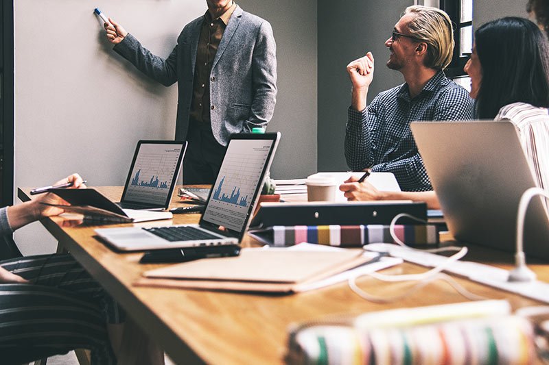 Como transformar seguidores em clientes no seu negócio local