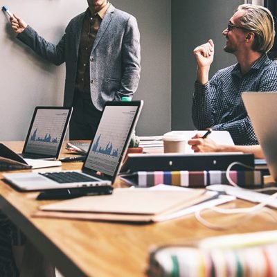 Como transformar seguidores em clientes no seu negócio local